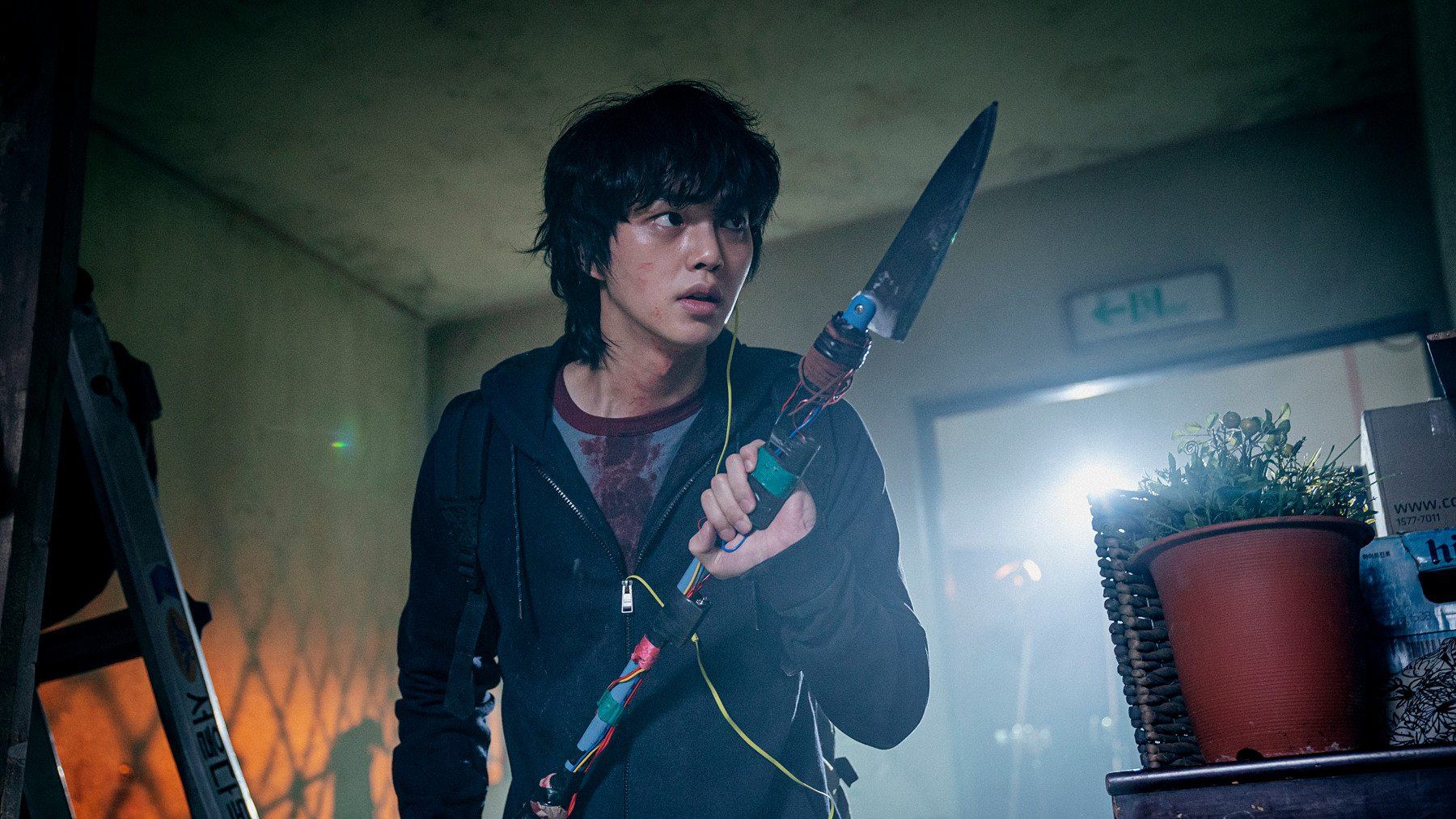 Cha Hyun-su em imagem oficial da primeira temporada de Sweet Home